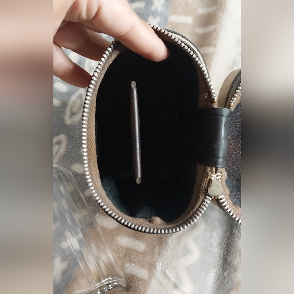 Vintage Gucci Leather Flask Holder - Picture 6 of 8